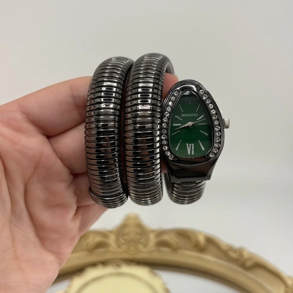 Anthropologie elegant serpenti